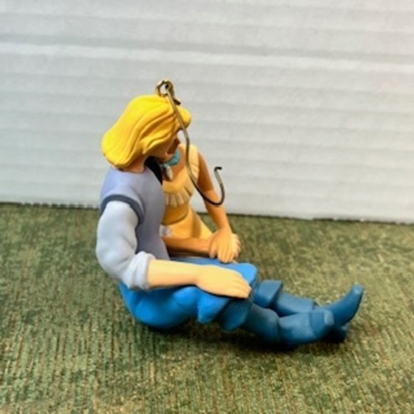 Disney Hallmark Pocahontas Captain John Smith Keepsake Ornament - Picture 5 of 10
